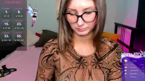 nikkikiss__ online show from 12-19-25, 05:03