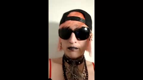 nikkimeows online show from 04-12-26, 06:18