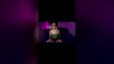 Snapshot of nikkineverlands chatting on 03-09-26, 04:27 Nikki Neverland online show from 03-09-26, 04:27