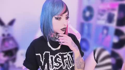 Nikki Ramone   online show from 11-10-25, 10:31