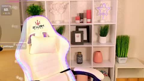 Snapshot of nikkivelvets chatting on 05-19-26, 01:56 NikkiVelvets online show from 05-19-26, 01:56