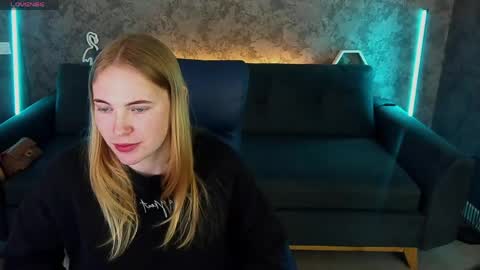 nikkyreyyy online show from 05-15-26, 07:04