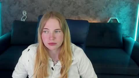 nikkyreyyy online show from 05-17-26, 01:18