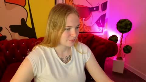 nikkyreyyy online show from 06-07-26, 05:44