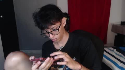 Snapshot of niklaus_wolf chatting on 10-01-25, 02:17 niklaus_wolf online show from 10-01-25, 02:17