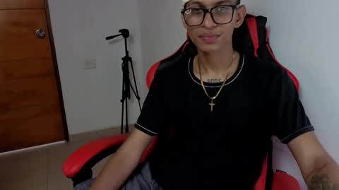 Snapshot of niklaus_wolf chatting on 03-09-26, 06:56 niklaus_wolf online show from 03-09-26, 06:56