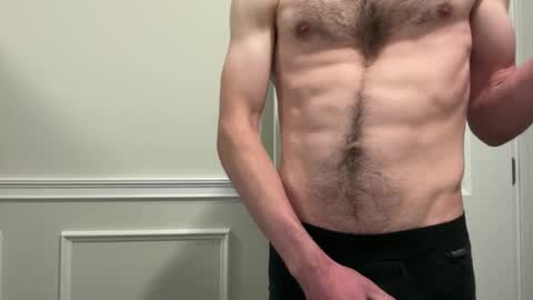 Snapshot of niko9inches chatting on 10-28-25, 07:05 niko9inches online show from 10-28-25, 07:05