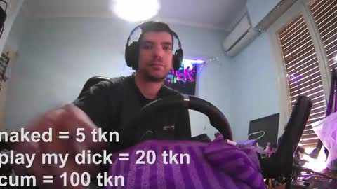 nikolasgames online show from 05-10-26, 10:42