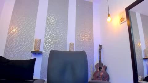 Snapshot of nikolay_gregori chatting on 12-10-24, 04:34 online show from 12-10-24, 04:34