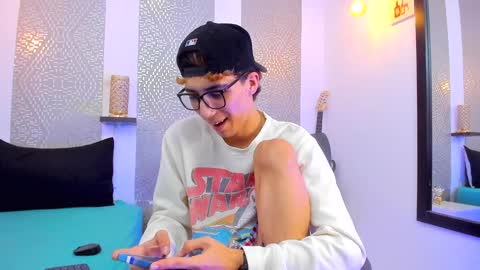 Snapshot of nikolay_gregori chatting on 12-22-24, 11:22 online show from 12-22-24, 11:22