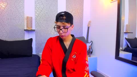 Snapshot of nikolay_gregori chatting on 12-24-24, 04:44 online show from 12-24-24, 04:44