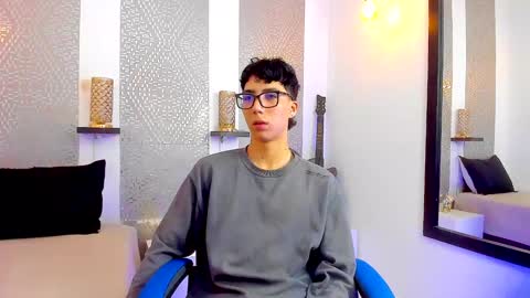 Snapshot of nikolay_gregori chatting on 01-26-25, 03:59 online show from 01-26-25, 03:59