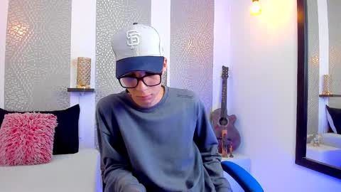 Snapshot of nikolay_gregori chatting on 01-27-25, 04:09 online show from 01-27-25, 04:09