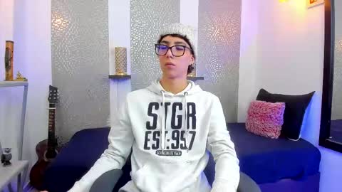 Snapshot of nikolay_gregori chatting on 02-12-25, 05:05 online show from 02-12-25, 05:05