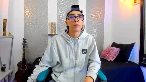 Snapshot of nikolay_gregori chatting on 02-16-25, 10:21 online show from 02-16-25, 10:21