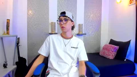 Snapshot of nikolay_gregori chatting on 02-21-25, 04:18 online show from 02-21-25, 04:18