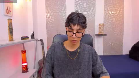Snapshot of nikolay_gregori chatting on 10-01-25, 04:51 online show from 10-01-25, 04:51