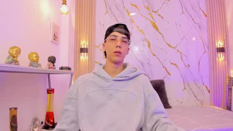    online show from 04-02-26, 04:21