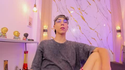    online show from 04-08-26, 04:23