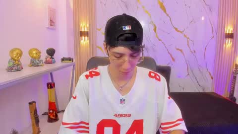    online show from 04-22-26, 04:48