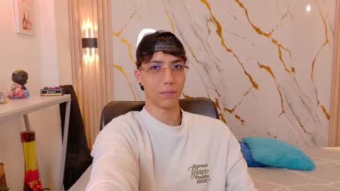    online show from 06-08-26, 04:13