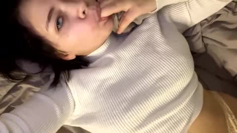 Snapshot of nikoli_naw chatting on 03-09-25, 08:10 nikoli_naw online show from 03-09-25, 08:10