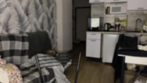 nikoli_naw online show from 04-20-26, 07:37