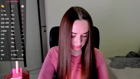      online show from 10-24-25, 06:32