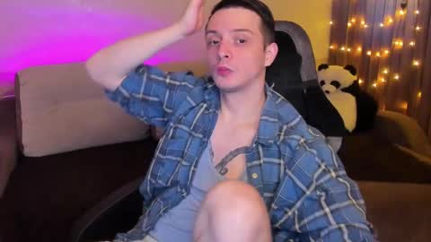 Nikolos online show from 01-25-25, 07:39