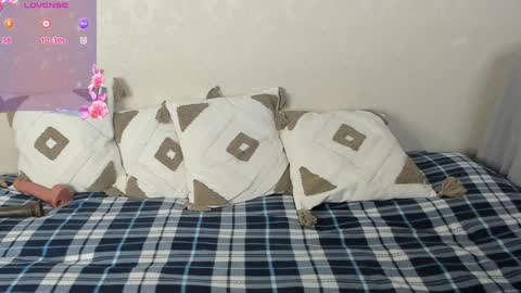 Snapshot of nikompell chatting on 12-05-24, 06:43 niko online show from 12-05-24, 06:43