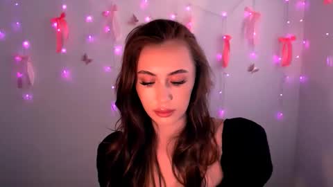 nikonara_ online show from 06-06-26, 11:59
