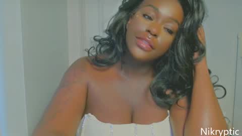 Nikole online show from 11-18-25, 06:01