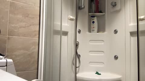 Snapshot of niks1412985 chatting on 12-15-25, 04:28 Niks online show from 12-15-25, 04:28