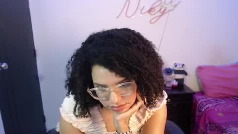 Nicole    GTM-5 1100 pm - 700 am online show from 01-24-25, 09:39