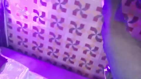 NIKY  online show from 07-17-26, 12:01