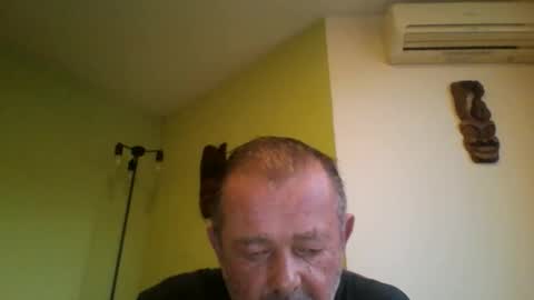 Snapshot of nikyo419 chatting on 09-22-25, 04:14 nikyo419 online show from 09-22-25, 04:14