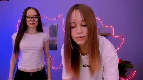 nila_eclipse online show from 04-23-26, 08:35