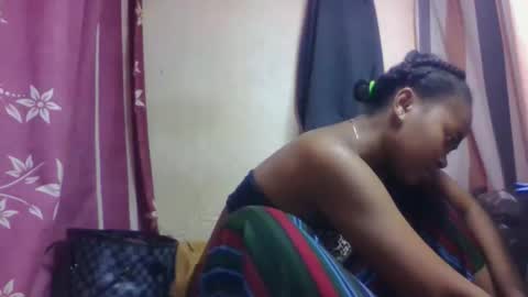 nilah online show from 11-10-25, 01:32