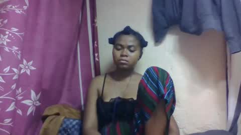 nilah online show from 11-23-25, 06:52