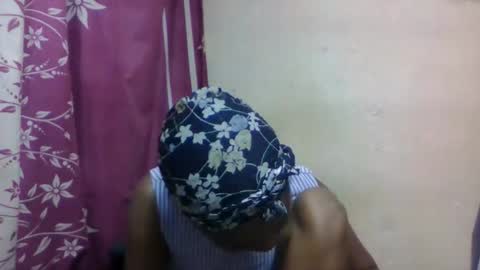 nilah online show from 12-15-25, 08:07