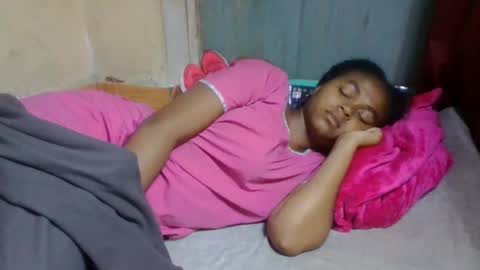 nilah online show from 04-26-26, 03:37