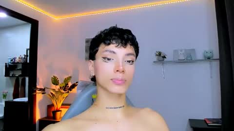 Nilam online show from 10-18-25, 09:59