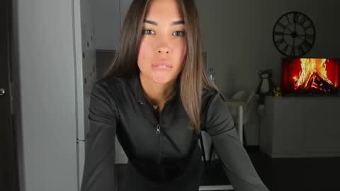 Bella online show from 09-14-25, 05:12