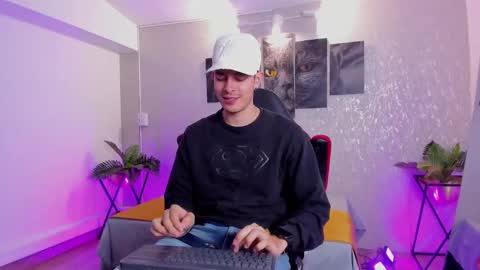 Nils online show from 10-04-25, 03:26