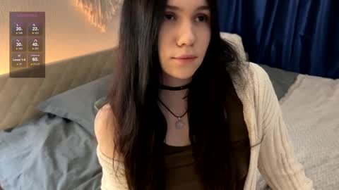 Snapshot of nimfaheart chatting on 12-01-24, 04:29 Jennet online show from 12-01-24, 04:29