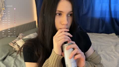 Snapshot of nimfaheart chatting on 12-28-24, 11:09 Jennet online show from 12-28-24, 11:09