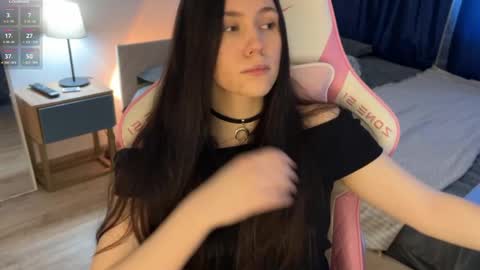 Snapshot of nimfaheart chatting on 02-15-25, 10:55 Jennet online show from 02-15-25, 10:55