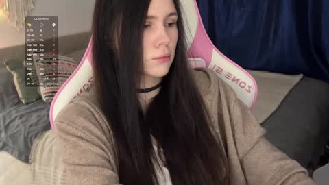 Snapshot of nimfaheart chatting on 03-09-25, 06:00 Jennet online show from 03-09-25, 06:00