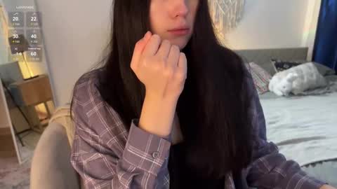 Snapshot of nimfaheart chatting on 09-11-25, 12:49 Jennet online show from 09-11-25, 12:49