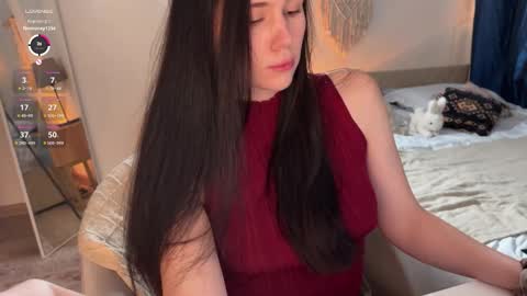 Snapshot of nimfaheart chatting on 09-23-25, 02:53 Jennet online show from 09-23-25, 02:53